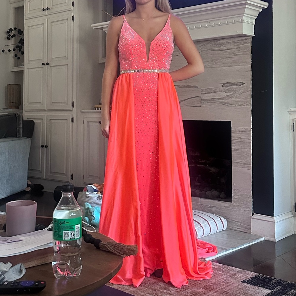 Gorgeous Johnathan Kayne Dress - Picture 5 of 5